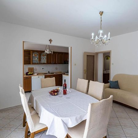 Appartamento Apartman Ana Pola Esterno foto