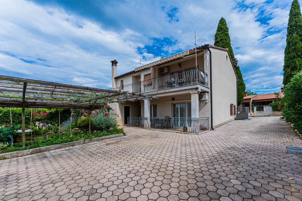 Appartamento Apartman Ana Pola Esterno foto