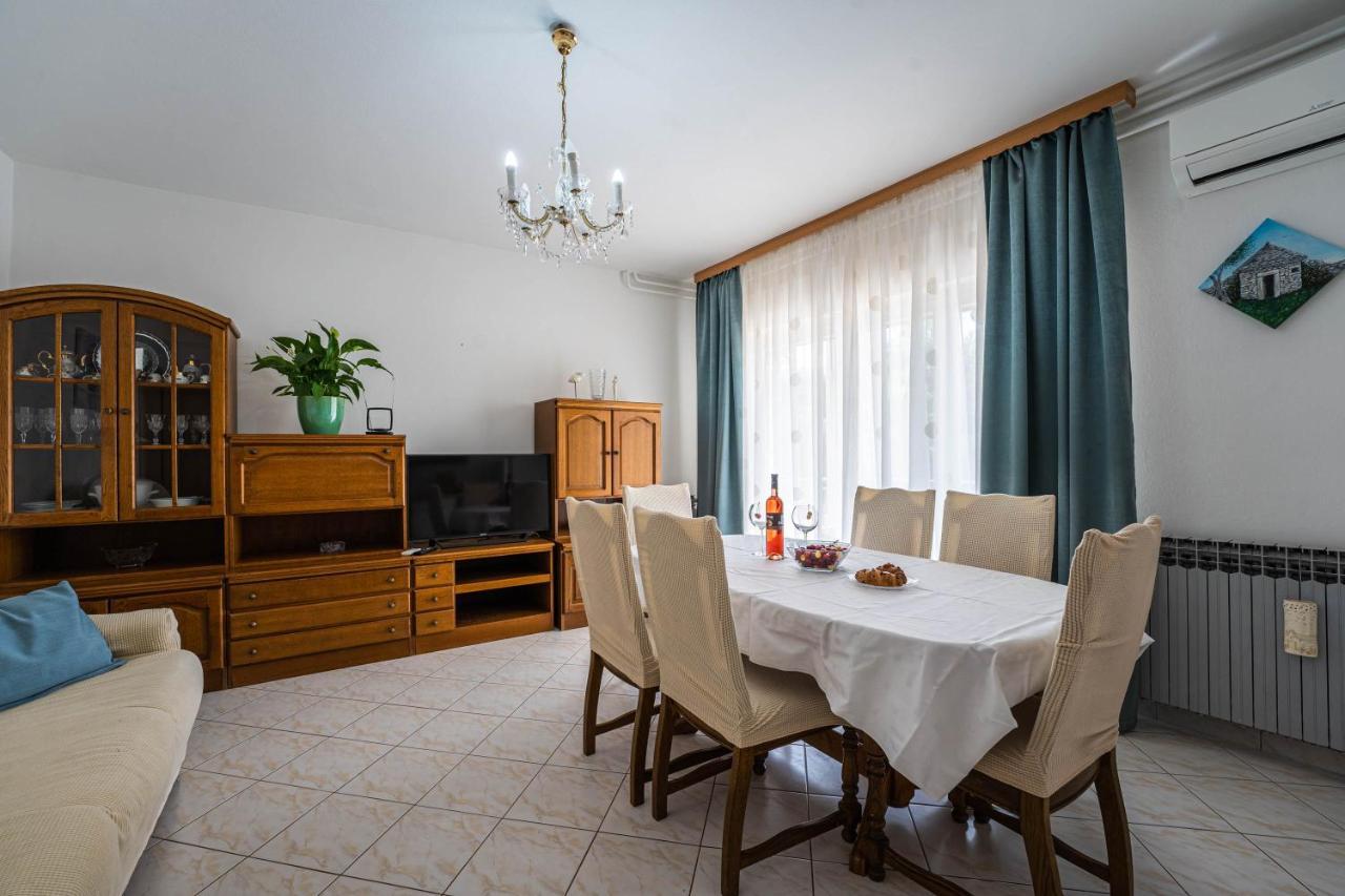Appartamento Apartman Ana Pola Esterno foto