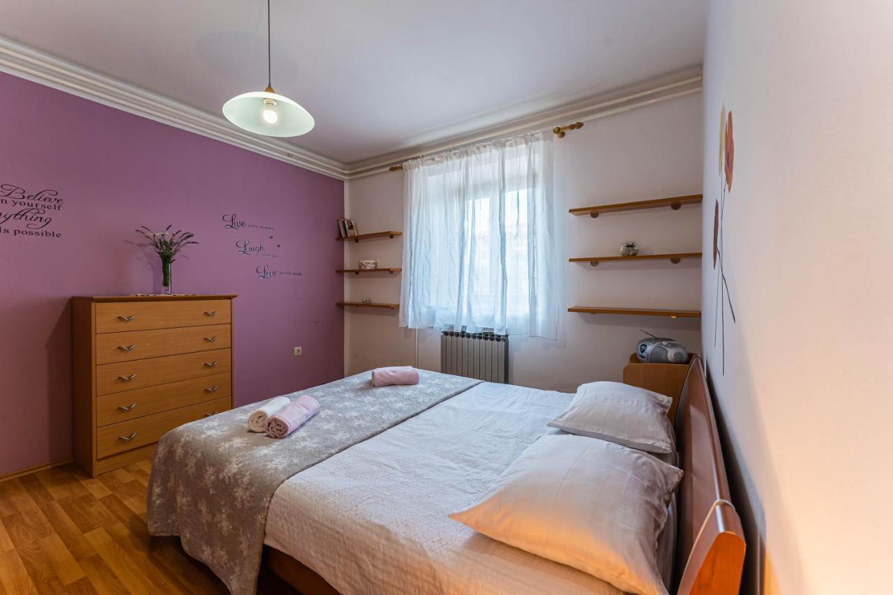 Appartamento Apartman Ana Pola Esterno foto