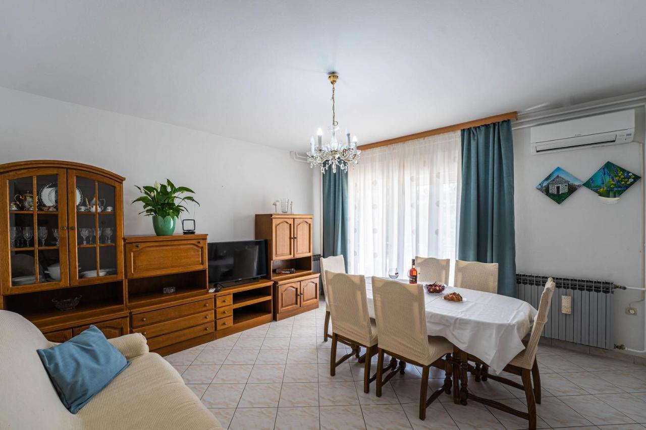 Appartamento Apartman Ana Pola Esterno foto