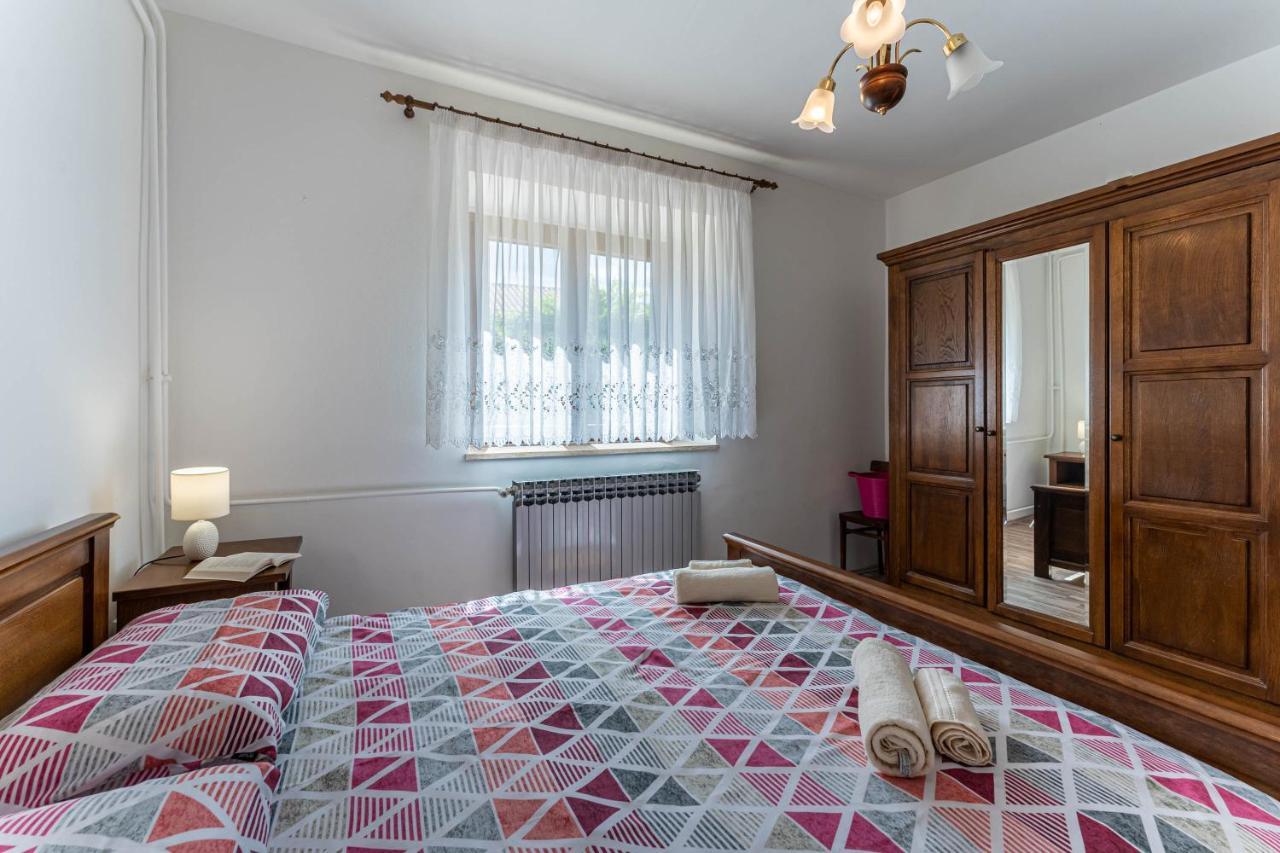 Appartamento Apartman Ana Pola Esterno foto